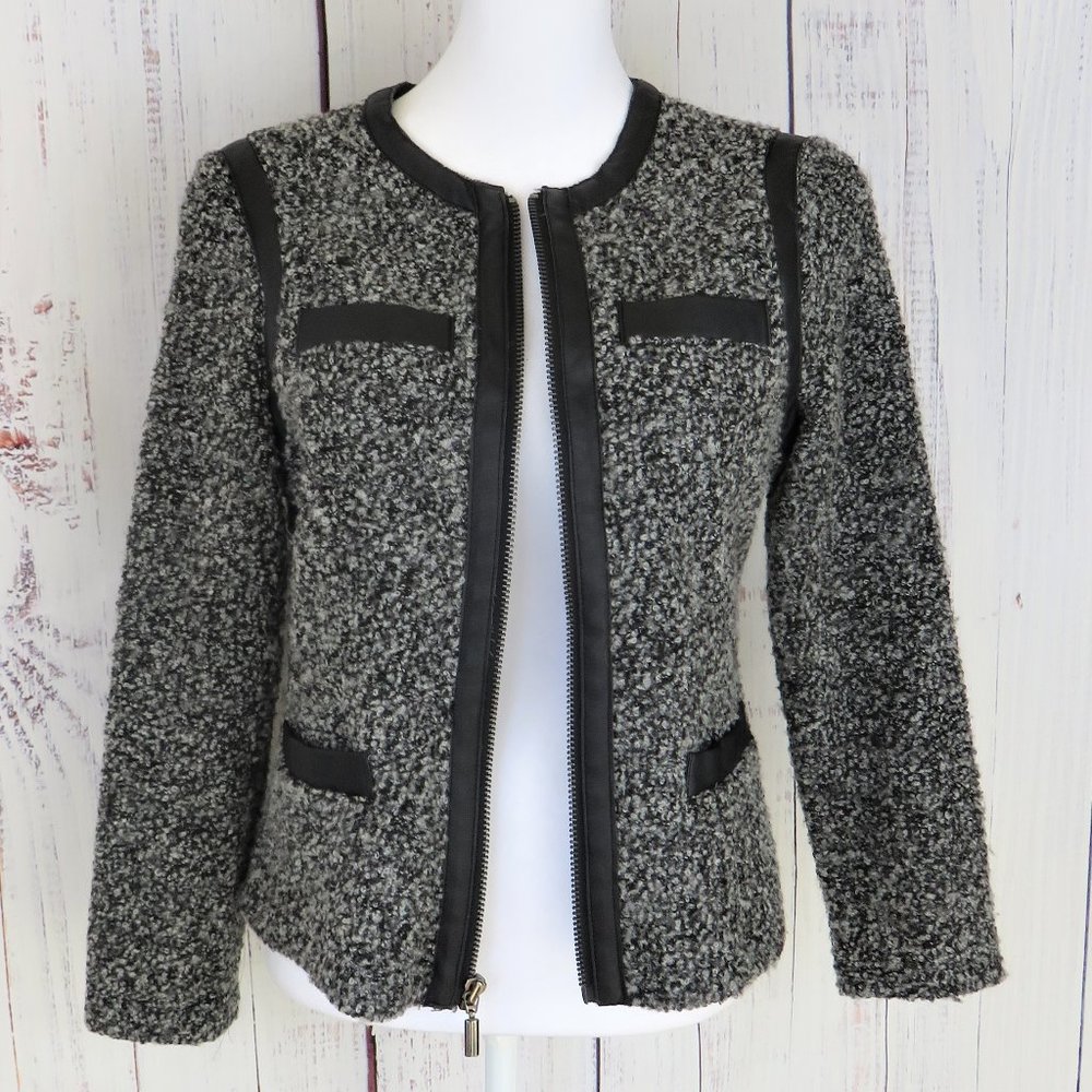 Black and White Nubby Short Vintage Jacket .........726